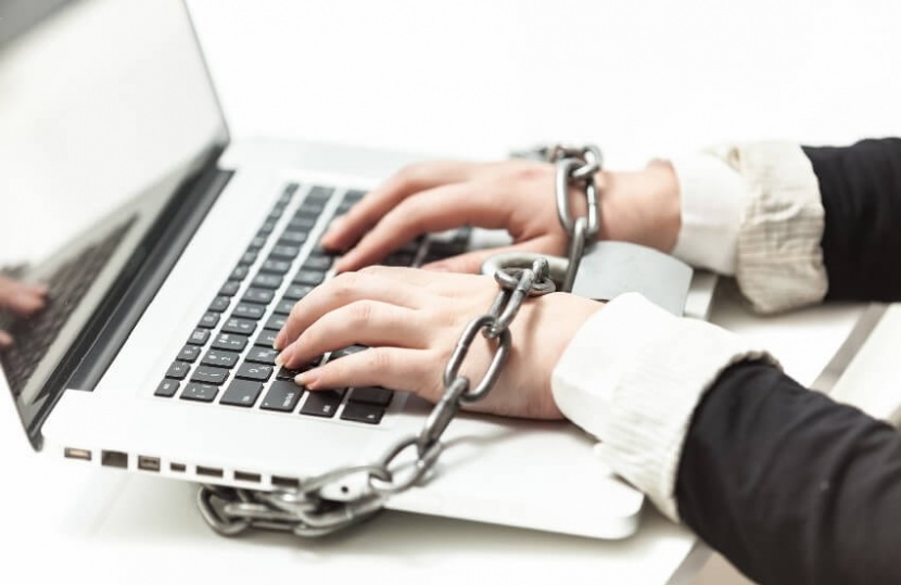 הרעת תנאים בעבודה על פי חוקי העבודה